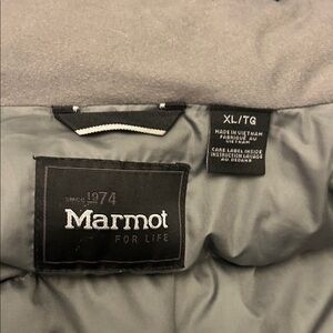 Marmot Charcoal Puffer Jacket XL